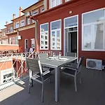 Flh Elegant Flat With Terrace Lägenhet Oporto