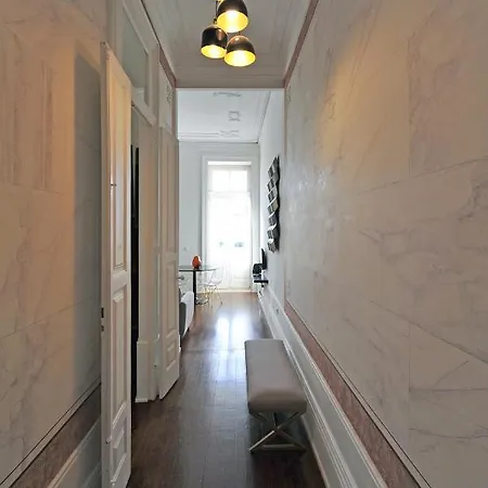 Apartman Flh Elegant Flat With Terrace
