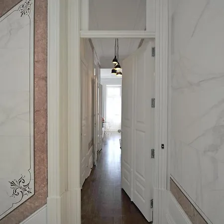 Apartman Flh Elegant Flat With Terrace *